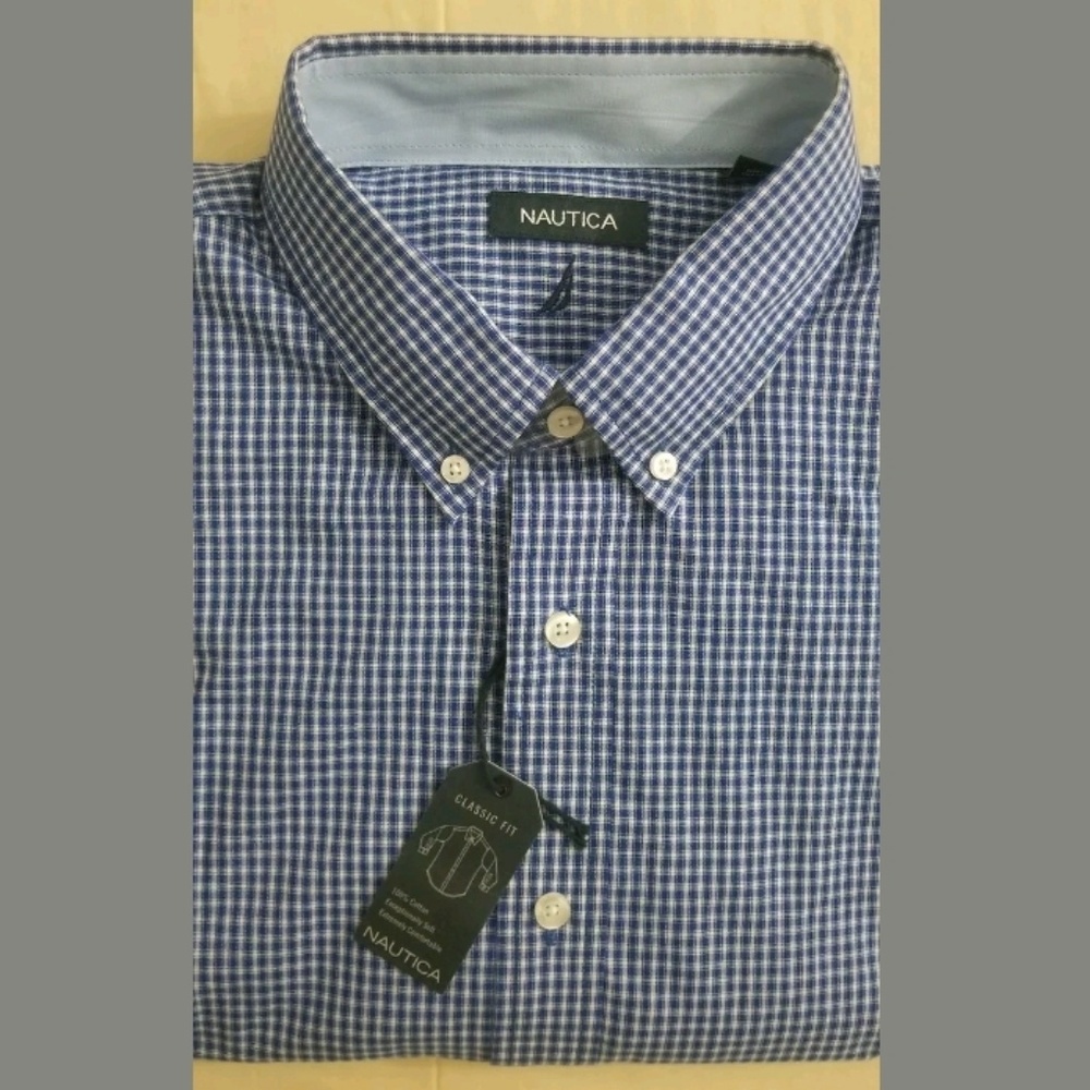 Nautica buttons down shirt size XL